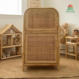 Armoire en rotin Nhat Minh à 2 portes, rangement tropical pour enfants, écologique - Product Image 2