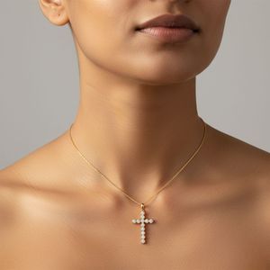 Collar con Colgante de Cruz con Diamantes de Corte Redondo de 1.40 CTW en un Elegante Acabado de Joyería Fina - Product Image 6