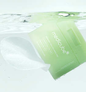 medicube EXOSOME CICA CALMING PAD Répare la barrière cutanée, apaise les rougeurs, hydrate, calme la peau, exfoliation douce - Product Image 1