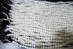 Natural Genuine <b>Rainbow</b> Moonstone Round Plain Smooth 4 mm Beads White Colour Beads For Jewelry Making Per Strand 13 Inches long - Product Image 2