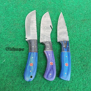 Nouveauté : Couteau de chasse en acier Damas fait main avec manche ergonomique en bois Pakka pour la chasse, le camping et la survie en extérieur - Product Image 6