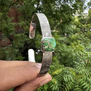 Bracelet jonc unisexe fait main en argent 925 avec pierre précieuse turquoise Sonoran Gold, forme de fleur vintage, serti de pierres précieuses, bracelet fin - Product Image 5