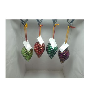 ZARA ENTERPRISES Jupe de sapin de Noël en verre soufflé à la main, floquée, imprimée 6 couleurs, motifs variés, couleurs mélangées, 10 cm, faite à la main - Product Image 2