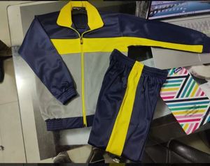Sudadera con Capucha de Forro Polar para Niños, Color Sólido, con Cierre de Cremallera y Cuello Alto, para Invierno, Uso Casual, Secado Rápido, del Fabricante de India, al Mejor Precio - Product Image 3