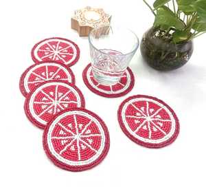 Ensemble de sous-verres en tissu faits à la main, 6 pièces, motif rouge et blanc aux notes d'agrumes, lavables, pour bar et café - Product Image 6