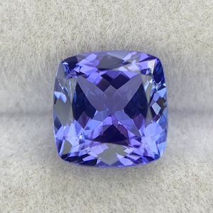 Tanzanite naturelle certifiée 7 MM, taille coussin carrée, avec une couleur et un lustre excellents, Zoisite naturelle 1,71 carat, clarté œil-de-chat - Product Image 1