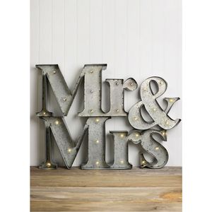 Lettres lumineuses rustiques en métal galvanisé Mr & Mrs avec éclairage LED, décoration de mariage vintage, art mural industriel, ornement pour la maison - Product Image 1