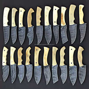 Couteau d'éplucheur en acier damassé OEM de 8 pouces avec magnifique manche en os gravé fait à la main comprenant une feuille de cuir-Ensemble de 20 pièces - Product Image 3