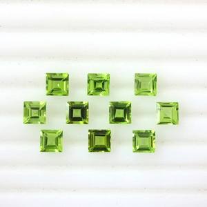 Pierre précieuse de péridot vert naturel, taille princesse carrée, facettée, 3 mm, calibrée, pour la fabrication de bijoux - Product Image 1