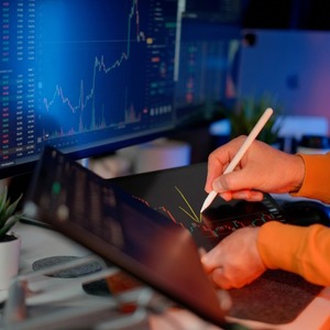Services logiciels d'entreprise stratégiques : outils de flux de travail automatisés, intégration cloud et succès opérationnel - Product Image 6