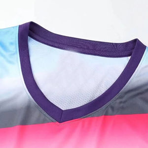 ชุดกีฬาคุณภาพดีที่สุด พิมพ์ลายดิจิทัล ระบายอากาศได้ดี ชุดบาสเก็ตบอล โพลีเอสเตอร์ 100% ราคาขายส่ง รับทำโลโก้ตามสั่ง - Product Image 2