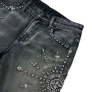 Pantalones cortos de mezclilla Acidwash con diamantes de imitación negros Unisex de lujo Diseño de cristal Sunburst Ropa de calle personalizada OEM y pantalones cortos de verano - Product Image 5
