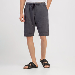 Shorts texturés gris pour hommes, taille élastique, couleur unie, décontractés, respirants, longueur genou - Product Image 1