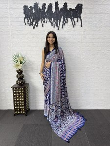 Green Silk Saree With Embroidery Traditional Women's Wear India Pakistan <b>Wedding</b> Engagement All Seasons - Product Image 2