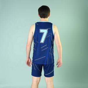 Uniforme de basket-ball personnalisable avec logo, respirant, 100% polyester, pour hommes, coupe confortable, fabriqué au Pakistan - Product Image 2