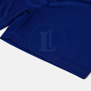 Tenue de football respirante à prix abordable, service OEM, tissu doux, design personnalisé, best-seller pour la vente en ligne - Product Image 5