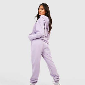 Ensemble de survêtement oversize de haute qualité pour femme, avec logo, short inclus, survêtements unis et tendance - Product Image 5