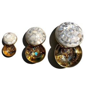 Boîte à bijoux faite à la main en nacre et incrustation d'os Design personnalisé idéal pour l'organisation élégante de bijoux et l'affichage de table - Product Image 2