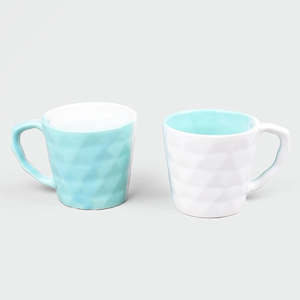 Juego de 2 Tazas de Té de Cerámica Azul Diamante y Blanco - Product Image 1