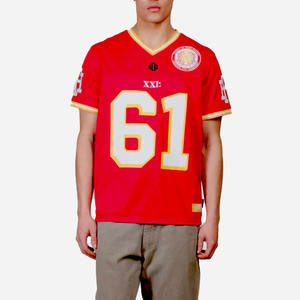 Camiseta Deportiva Personalizada de Fútbol Americano con Malla Roja, Uniforme de Equipo Transpirable de Poliéster para Hombre, Cuello en V, Etiqueta Privada OEM, Venta al Por Mayor, Hecho en EE. UU. - Product Image 4