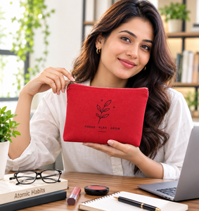Bolsa de Cosméticos Minimalista Linda de Lona Roja con Cierre de Cremallera, Ecológica, para Uso Diario, Portátil y Pequeña - Product Image 1