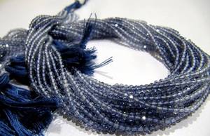 Cuentas de Iolita Natural de 2mm, Forma Rondelle, Microfacetadas, en Hilo de 13 Pulgadas de Largo - Product Image 3