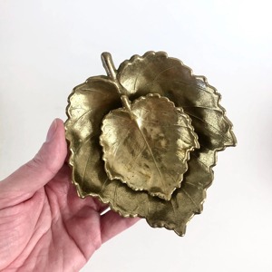 Vintage Leaf Plate <b>Set</b> Gold Finished Ideal For <b>Serving</b> Chocolates Dry Fruits And Small Snacks In Parties And Gatherings - Product Image 3