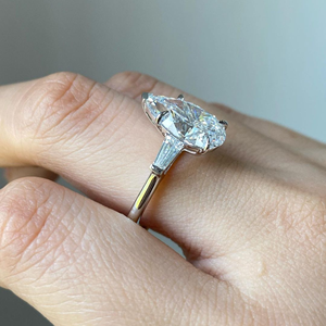 Anillo de Diamante Cultivado en Laboratorio de 3.50 Quilates con Corte Pera, Oro Blanco de 14K, Joyería Clásica para Compromiso y Boda, Original - Product Image 6