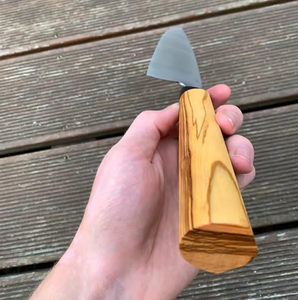 Couteau de Chef Japonais LEGACY BLADES en Acier Carbone Forgé Premium, Manche en Bois, Finition Polie, Ambidextre, Fait Main - Product Image 2
