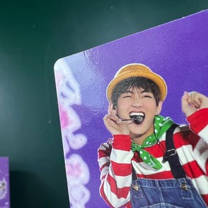 Pour BTS 3rd Muster Army Zip Official DVD V TaeHyung Photo Card Collectible - Product Image 3
