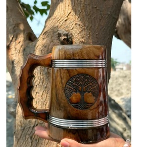 Chope à bière et verre à thé en bois massif fait main au design classique, lavable au lave-vaisselle, emballage cadeau - Product Image 1