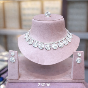 Ensemble collier ras-de-cou floral élégant en alliage de zircon plaqué or et boucles d'oreilles assorties, bijoux pour femmes, vente en gros, modèle A-23095 - Product Image 2
