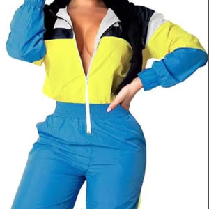 Nouvel ensemble de survêtement décontracté pour femme de haute qualité, coupe-vent de sport, haut et pantalon d'entraînement en polyester à séchage rapide pour femme - Product Image 1