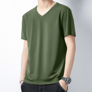 T-shirt homme col V en coton respirant, coupe slim et polyvalente, couleur unie, broderie personnalisée avec logo OEM. - Product Image 5