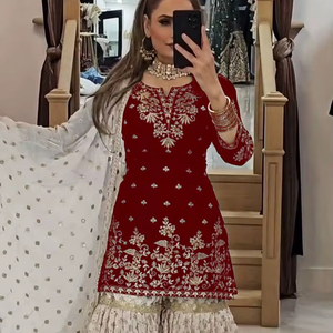 Présentation de New Designer Party Wear Look Top-Plazzo et Dupatta Avec Broderie Lourde Travail Faux Georgette - Product Image 1