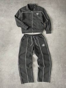 Conjunto de Chaqueta y Pantalones Deportivos Cortavientos para Hombre, Diseño Personalizado, Ropa Deportiva Ligera para Correr, Atuendo Informal para Entrenamiento en el Gimnasio - Product Image 5