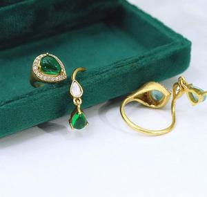 Bague élégante de qualité supérieure en laiton plaqué or avec pierre imitation AD, réglable, pour collection de mariage, pour femmes - Product Image 5