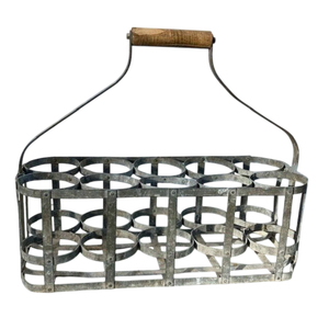 Porte-vin vintage rustique de style ferme en métal galvanisé pour 10 bouteilles avec poignée en bois, support antique français en fer et zinc - Product Image 1