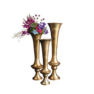 Vase à fleurs en laiton de style royal, écologique, léger, auto-arrosant, minimaliste, populaire, pour plantes florales de Noël - Product Image 5