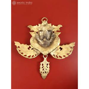 หน้ากากแขวนผนังทองเหลืองคิรติมุขะ ขนาด 11 นิ้ว งานฝีมือจาก Exotic India จากประเทศอินเดีย ของประณีตที่สุดเพื่อไล่ความชั่วร้าย - Product Image 2