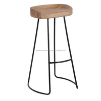 Tabouret de bar industriel avec base en fer et plateau en bois pour hôtel, salle à manger, usage extérieur - Mobilier de cuisine et de restaurant commercial
