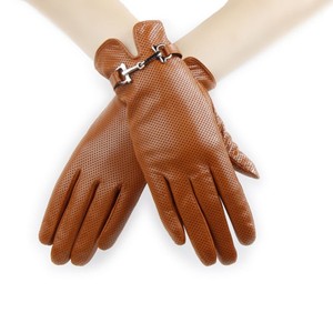 Gants d'hiver pour femmes Pure Spring, 100% cuir de mouton, simples, compatibles avec les écrans tactiles, chauds, pour la conduite et la tenue habillée - Product Image 3