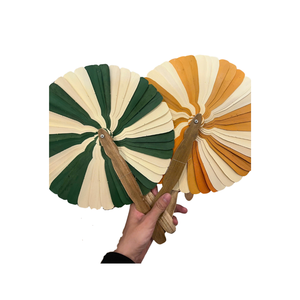 Éventail artisanal en feuilles de coco naturelles du Vietnam, accessoire rafraîchissant pour la plage, les voyages, les festivals, la décoration de mariage et les cadeaux - Product Image 4