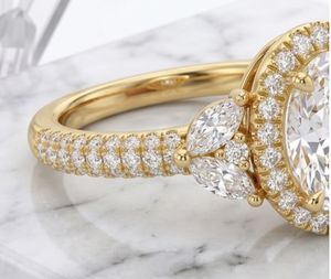 Anillo de Compromiso con Halo de Diamantes Cultivados en Laboratorio, Corte Ovalado, en Oro Amarillo, Anillo con Pavé de Diamantes, Anillo de Promesa Nupcial Vintage para Mujer - Product Image 5