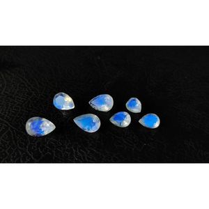 Pierres précieuses en vrac à facettes en pierre de lune arc-en-ciel blanc naturel de 6mm pour la fabrication de bijoux au prix de gros - Product Image 4