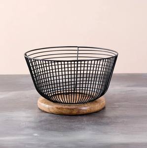 Cesta de Almacenamiento de Alambre de Hierro Negro con Base de Madera |   Frutero Moderno para Cocina y Organizador Decorativo de Mesa - Product Image 1