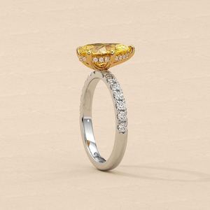 Bague solitaire en or blanc 10K avec diamant fantaisie jaune taille poire 1,01 carat, cultivé en laboratoire, de luxe, cadeau de promesse pour partenaires - Product Image 2