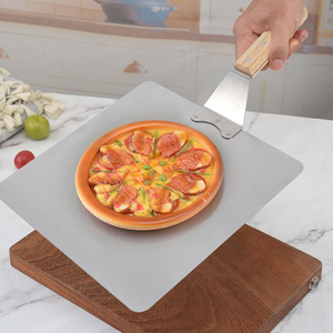 Pelle à pizza en acier inoxydable avec manche en bois, grande pelle à pizza pour la cuisson au four et l'utilisation en cuisine - Product Image 1