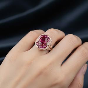 Anillo de compromiso y boda para mujer, de plata 925, con rubí ovalado en oro rosa, engaste de púas, estilo minimalista, tercera parte - Product Image 2