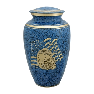 Hermosa Urna Funeraria Conmemorativa de Latón Metálico con Acabado Azul Medianoche y Grabado de Águila Voladora de la Libertad Patriótica para Cenizas Humanas - Product Image 3